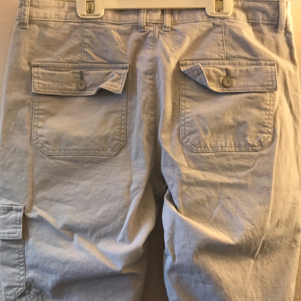 Lee Women’s Petite Relaxed Fit Straight Leg - Picture 5 of 7